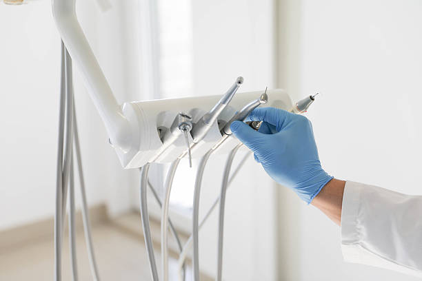 24/7 Emergency Dental Implants experts in Elyria, OH